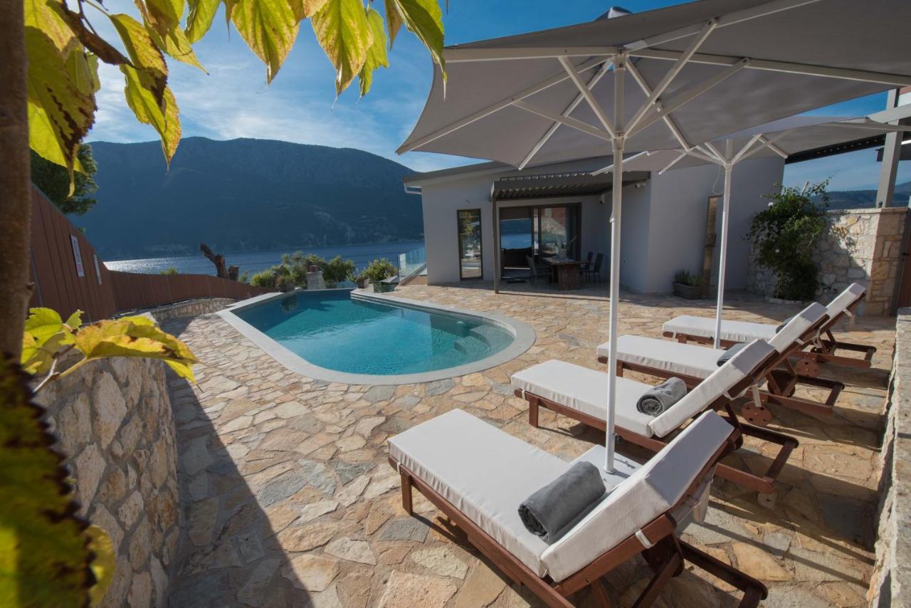Mr Grey Luxury Villa Spartokhorion ภายนอก รูปภาพ