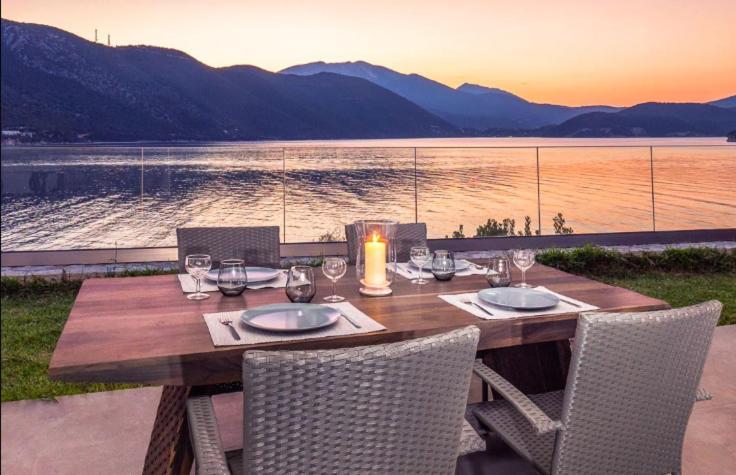 Mr Grey Luxury Villa Spartokhorion ภายนอก รูปภาพ
