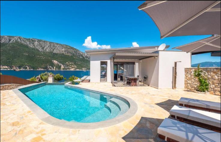 Mr Grey Luxury Villa Spartokhorion ภายนอก รูปภาพ